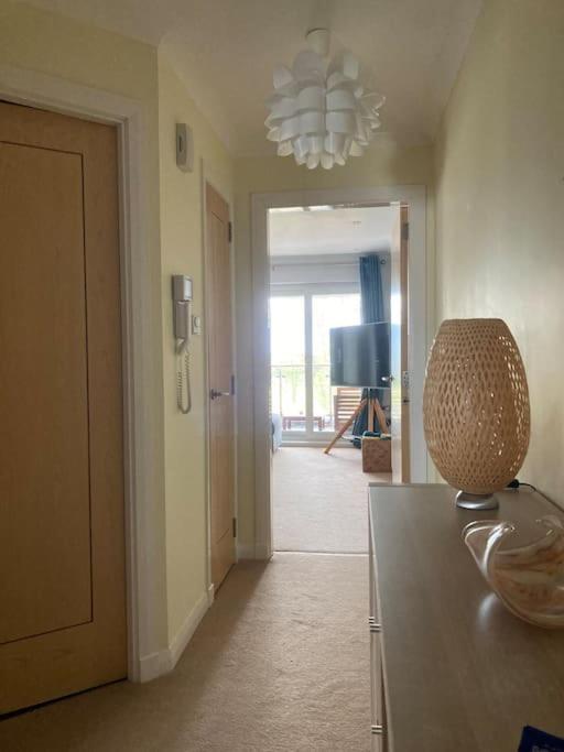 Beautiful 2 Bedroom Flat Overlooking Golf Course カーヌスティ エクステリア 写真